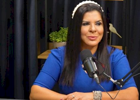 Mara Maravilha pede perdão para Adriane Galisteu durante entrevista