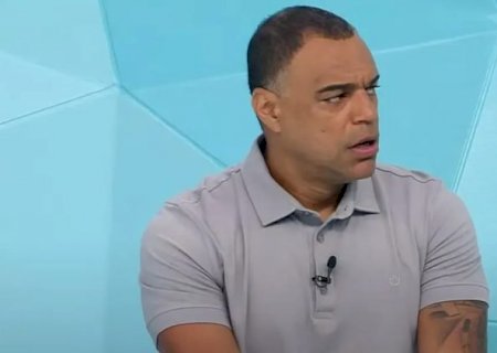 Após acordo, Denílson toma atitude inesperada com Belo ao vivo na Band