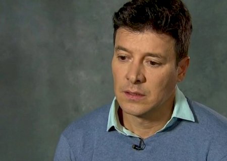 Rodrigo Faro fala sobre boatos de saída dos domingos da Record após crise