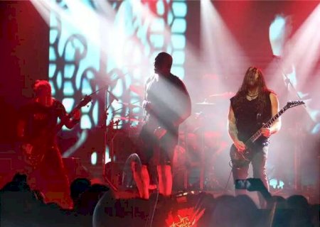 Fim de semana tem Sepultura, Lenine, Almir Sater e Michel Teló