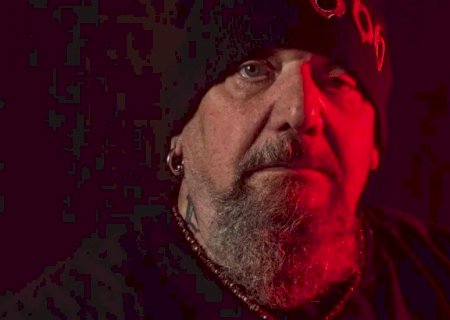 Morre Paul Di’Anno, ex-vocalista do Iron Maiden,  aos 66 anos