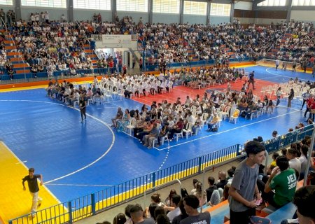 Jovens de MS participam de celebração da Jornada Diocesana da Juventude 2024
