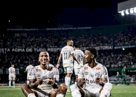 Santos vence Coritiba por 2 a 0 e garante retorno &agrave; S&eacute;rie A do Brasileir&atilde;o