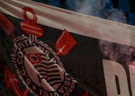 Corinthians quebra sequ&ecirc;ncia do Palmeiras e &eacute; campe&atilde;o paulista pela 31&ordf; vez