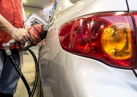 Petrobras reduz preço do diesel para distribuidoras a partir dessa terça-feira