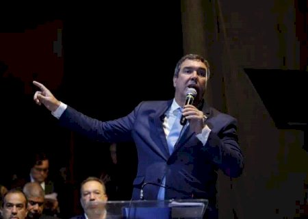 Riedel mant&eacute;m cr&iacute;ticas ao STF e avisa ao PT que ningu&eacute;m &eacute; insubstitu&iacute;vel