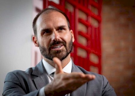 Em ofício a Motta, Eduardo pede para exercer mandato dos EUA
