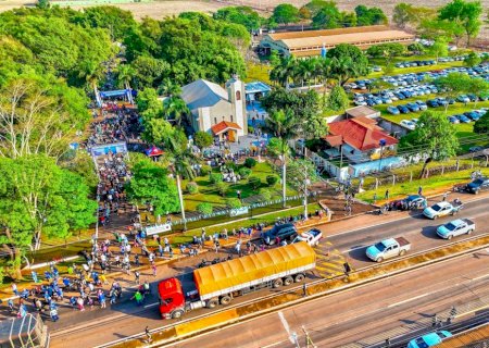 Procissão pela BR-163 deve reunir 30 mil fiéis em Dourados no domingo