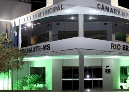 Juiz manda Câmara de Rio Brilhante encerrar contrato com escritório de advogados