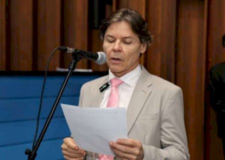 Paulo Duarte d&aacute; como certa sa&iacute;da do PSB para tentar reelei&ccedil;&atilde;o e apoiar Riedel