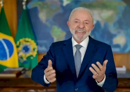 Isenção do IR injeta R$ 28 bilhões na economia, diz Lula