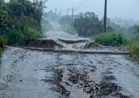 Governo coloca Paranhos em 'situação de emergência' após chuva forte atingir a cidade