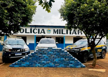Caminhonete com placas falsas e carga de maconha é apreendida em Eldorado
