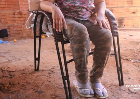 Filho agride mãe com chute e destrói presente de Dia das Mães em Ponta Porã