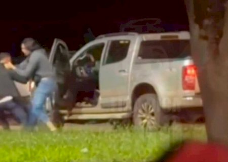 Motoristas brigam e trânsito trava durante obras na BR-163, em São Gabriel do Oeste (vídeo)