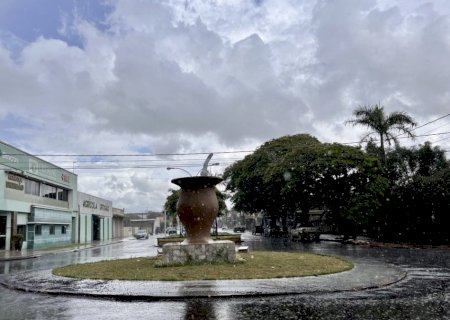 Frente fria provoca chuva e queda nas temperaturas em Caarapó nesta sexta-feira