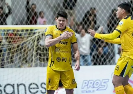 Time de Dourados vence na prorrogação e avança às quartas da Liga de Futsal>