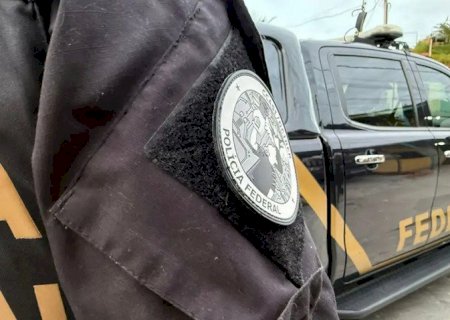 PF prende operadores do Comando Vermelho e bloqueia quase R$ 500 milhões em bens