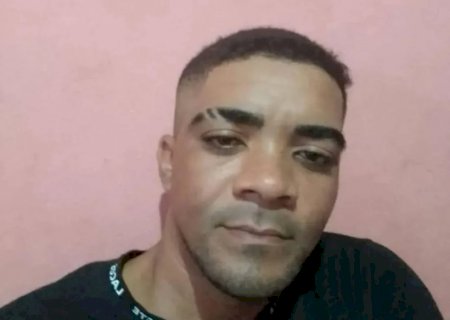 Homem &eacute; morto com 12 tiros dentro de casa enquanto dormia
