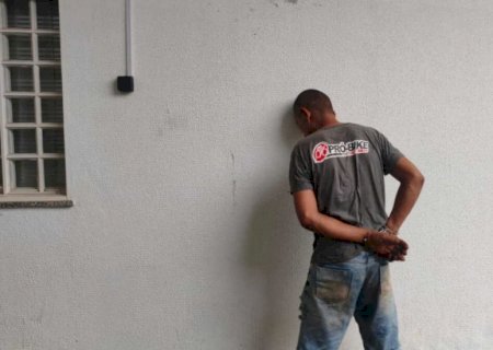 Grupo assalta mulher e vítima é estuprada por suspeito em Dourados