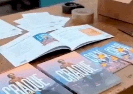 Em 4 anos, 12 municípios compraram, sem licitação, livros de editora investigada