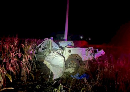 Homem morre após capotar Hilux com 1,8 tonelada de drogas na MS-289