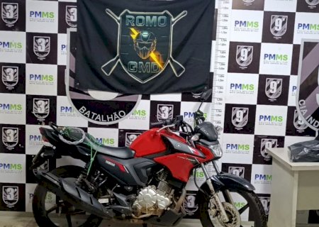 Rejeitado pela ex, homem sai para procurar cachorro, furta moto e acaba preso