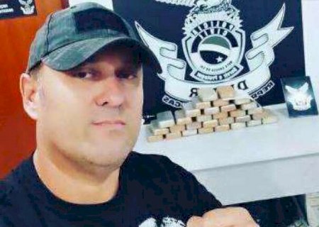 Selfie com 30 kg de pasta-base revelou esquema de venda de drogas por policiais