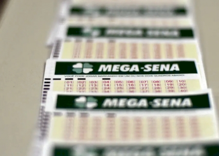Sem ganhador, Mega-Sena acumula e vai a R$ 185 mi; veja quando é o próximo sorteio>