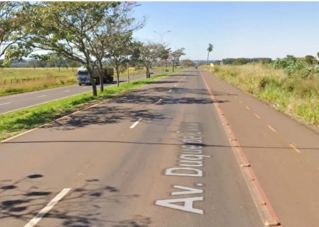 Passageiro morre em acidente com caminhão conduzido pelo pai na Duque de Caxias